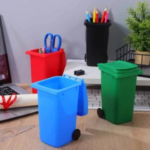 Custom Logo Plastic Mini Trash Can Pen Holder Wheelie Bin Shape Still Life Pattern Desktop Stationery Organizer Promotional
