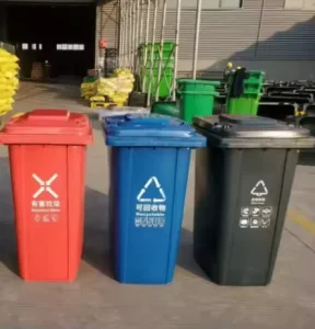 Customizable 60L/100L Yellow Hospital Use HDPE Outdoor and Indoor Green Plastic Trash Bin/Garbage Bin with Pedal