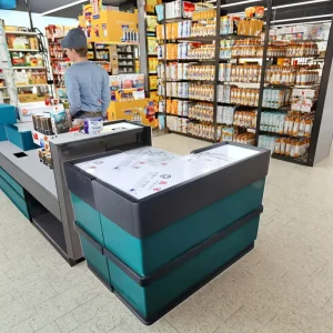 Heavy Duty Metal Iron PU Wheeled Supermarket Cashier Desk Quick Installation Retail Stores