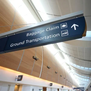Manufacture Aluminum Curved Outdoor Free Standing Signage Led Lighting Wayfinding Directional Pylon Sign