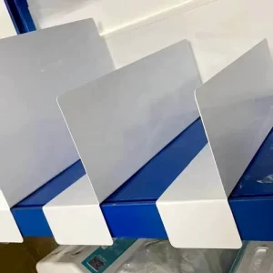PVC/金属网状仓库隔板/货架分隔板/带标签槽的货架隔板，适用于杂货库、药房、玩具仓库