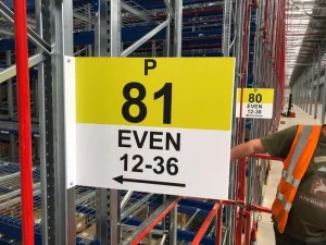 Warehouse End of Aisle Safety Signs Aluminum Reflective Aisle Marker Sign for Logistics Distribution Center Storage Rack